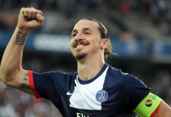 nbalive05白金版有库里吗？nbalive05白金版太难了？